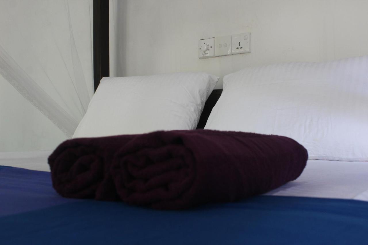 Bino Guest House Mirissa Exterior foto